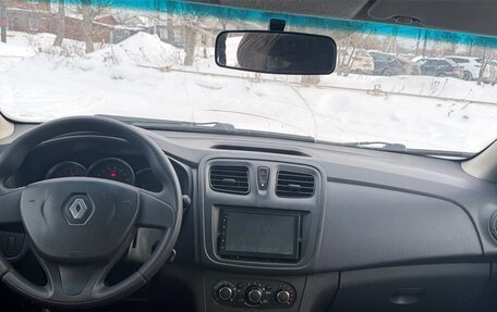 Renault Logan II, 2016 год, 249 000 рублей, 4 фотография