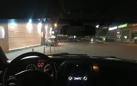 Hyundai Sonata IV рестайлинг, 2005 год, 389 000 рублей, 7 фотография