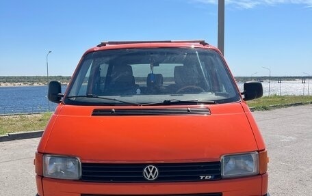 Volkswagen Transporter T4, 2003 год, 950 000 рублей, 2 фотография