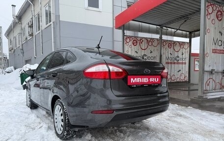 Ford Fiesta, 2016 год, 915 000 рублей, 6 фотография