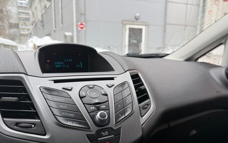 Ford Fiesta, 2016 год, 915 000 рублей, 13 фотография