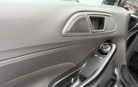 Ford Fiesta, 2016 год, 915 000 рублей, 8 фотография