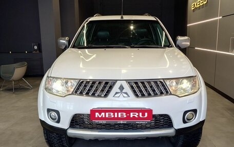 Mitsubishi Pajero Sport II рестайлинг, 2013 год, 1 600 000 рублей, 2 фотография