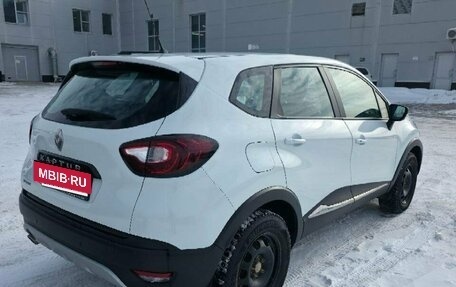 Renault Kaptur I рестайлинг, 2017 год, 1 364 000 рублей, 4 фотография