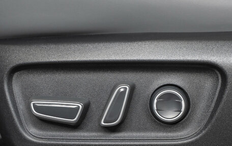 Toyota RAV4, 2025 год, 4 950 000 рублей, 16 фотография