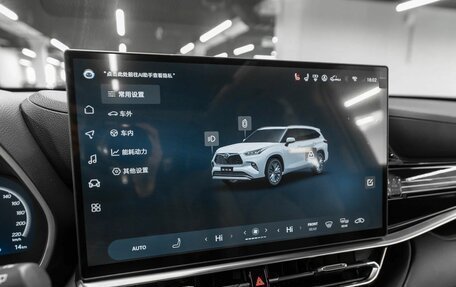 Toyota Highlander, 2025 год, 5 450 000 рублей, 24 фотография