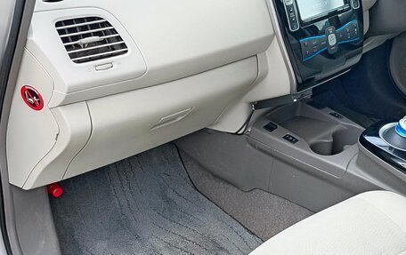 Nissan Leaf I, 2012 год, 590 000 рублей, 12 фотография