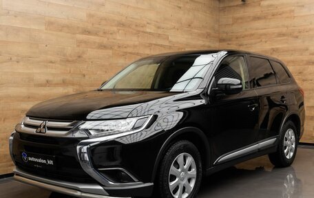 Mitsubishi Outlander III рестайлинг 3, 2017 год, 2 249 000 рублей, 1 фотография