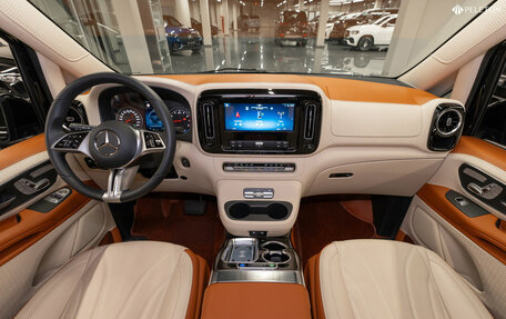 Mercedes-Benz Vito, 2024 год, 9 400 000 рублей, 8 фотография