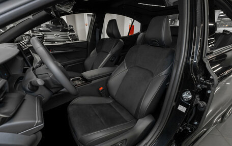 Toyota Camry, 2025 год, 4 300 000 рублей, 9 фотография