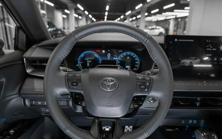 Toyota Camry, 2025 год, 4 300 000 рублей, 11 фотография