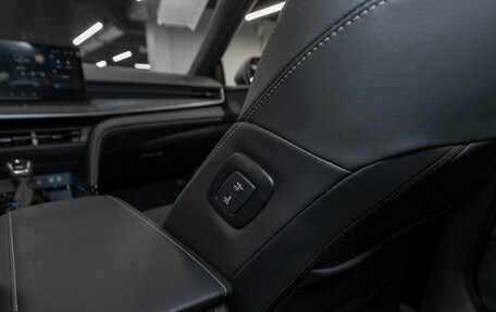 Toyota Camry, 2025 год, 4 300 000 рублей, 16 фотография