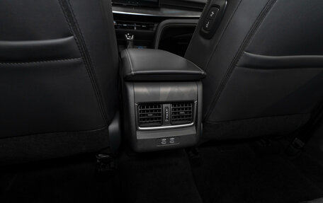 Toyota Camry, 2025 год, 4 200 000 рублей, 15 фотография
