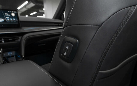 Toyota Camry, 2025 год, 4 200 000 рублей, 16 фотография