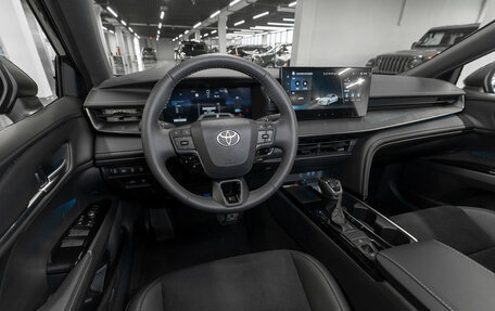 Toyota Camry, 2025 год, 4 250 000 рублей, 7 фотография