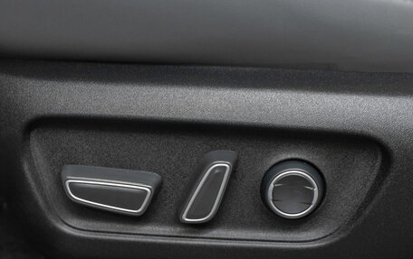 Toyota RAV4, 2025 год, 4 850 000 рублей, 16 фотография