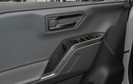 Toyota RAV4, 2025 год, 4 850 000 рублей, 15 фотография