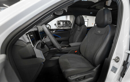 Volkswagen Tiguan, 2025 год, 4 900 000 рублей, 9 фотография