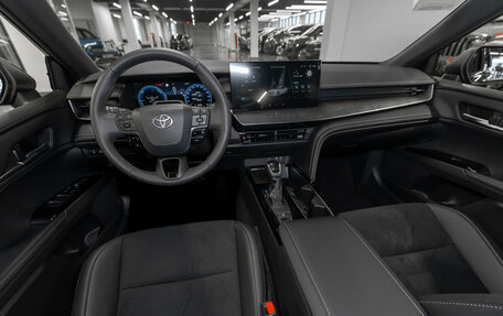 Toyota Camry, 2025 год, 4 300 000 рублей, 7 фотография