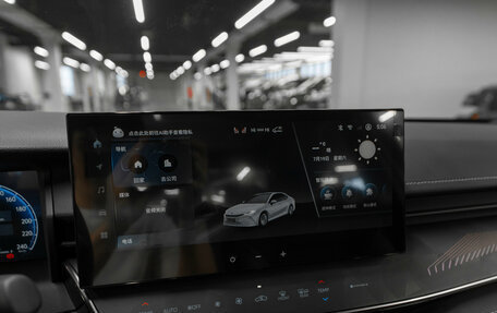 Toyota Camry, 2025 год, 4 300 000 рублей, 15 фотография