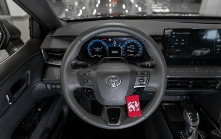 Toyota Camry, 2025 год, 4 300 000 рублей, 11 фотография