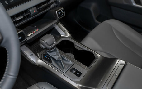 Toyota RAV4, 2025 год, 5 050 000 рублей, 22 фотография