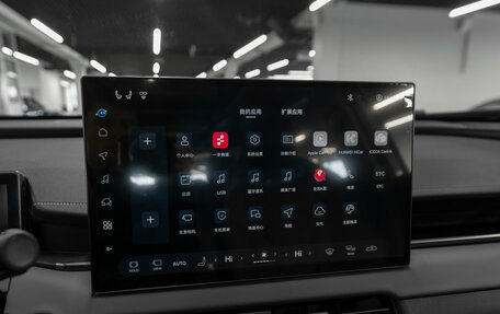 Toyota RAV4, 2025 год, 5 050 000 рублей, 26 фотография