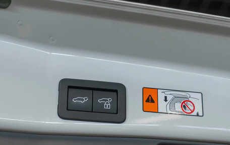 Toyota RAV4, 2025 год, 5 050 000 рублей, 32 фотография