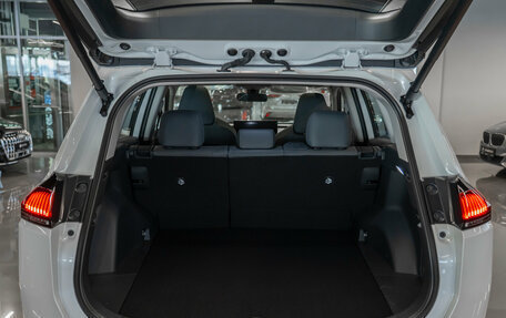 Toyota RAV4, 2025 год, 5 050 000 рублей, 31 фотография