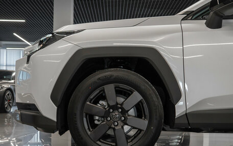 Toyota RAV4, 2025 год, 5 050 000 рублей, 33 фотография