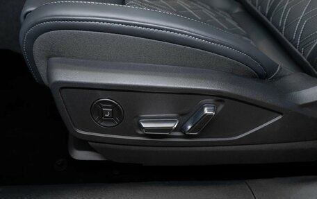 Audi Q5, 2025 год, 7 100 000 рублей, 24 фотография