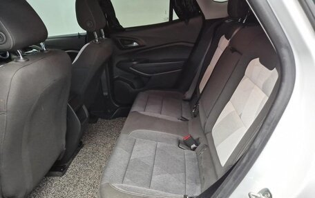 Chevrolet Trax, 2023 год, 1 500 000 рублей, 7 фотография