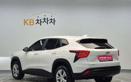 Chevrolet Trax, 2023 год, 1 500 000 рублей, 2 фотография