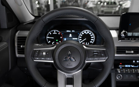 Mitsubishi L200, 2025 год, 5 400 000 рублей, 10 фотография