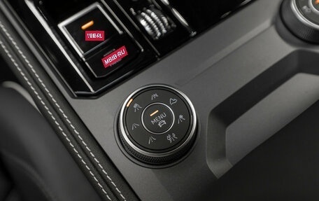 Volkswagen Touareg III, 2025 год, 11 350 000 рублей, 28 фотография