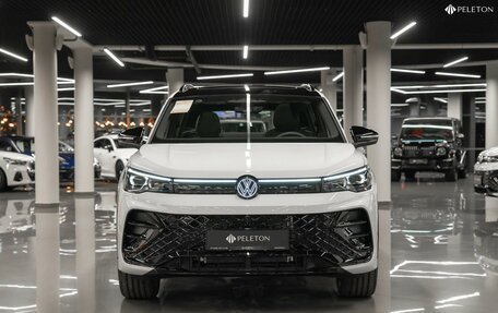 Volkswagen Tiguan, 2025 год, 4 915 000 рублей, 3 фотография