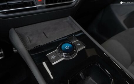 Volkswagen Tiguan, 2025 год, 4 915 000 рублей, 19 фотография