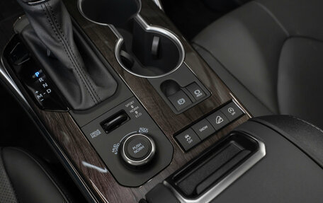 Toyota Highlander, 2025 год, 5 600 000 рублей, 23 фотография