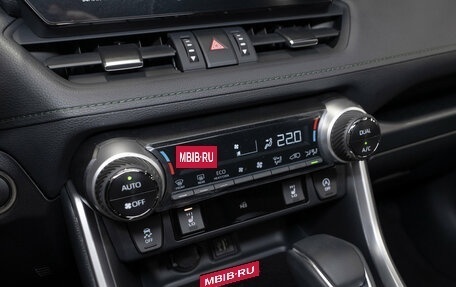 Toyota RAV4, 2025 год, 4 150 000 рублей, 17 фотография