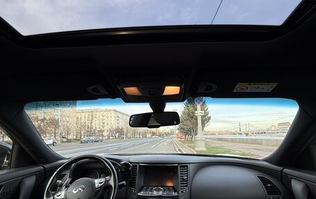 Infiniti QX70, 2015 год, 3 500 000 рублей, 9 фотография