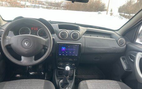 Renault Duster I рестайлинг, 2014 год, 740 000 рублей, 2 фотография