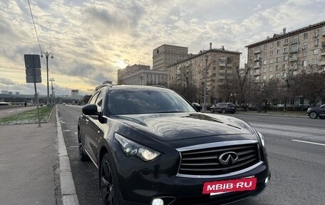 Infiniti QX70, 2015 год, 3 500 000 рублей, 13 фотография