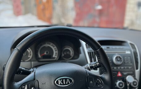 KIA cee'd I рестайлинг, 2010 год, 650 000 рублей, 11 фотография