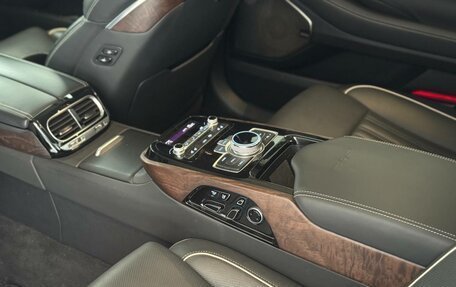 Genesis G90 I рестайлинг, 2019 год, 4 400 000 рублей, 31 фотография