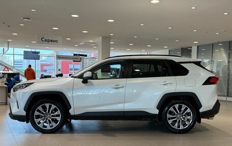 Toyota RAV4, 2021 год, 3 890 000 рублей, 4 фотография