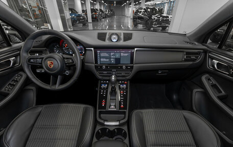 Porsche Macan I рестайлинг, 2024 год, 10 980 000 рублей, 8 фотография