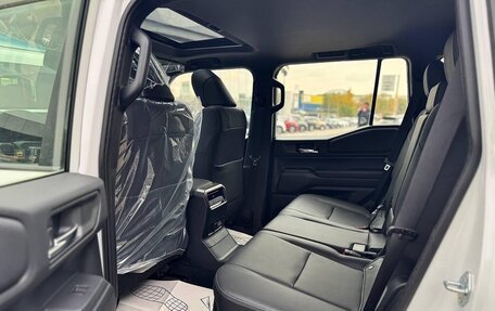 Toyota Land Cruiser Prado, 2024 год, 10 810 000 рублей, 5 фотография