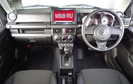 Suzuki Jimny, 2021 год, 1 350 000 рублей, 12 фотография