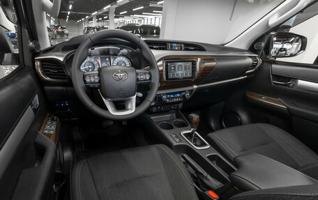 Toyota Hilux VIII, 2024 год, 7 350 000 рублей, 7 фотография