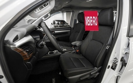 Toyota Hilux VIII, 2024 год, 7 350 000 рублей, 9 фотография